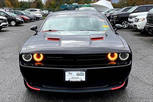 2015 Dodge Challenger SXT