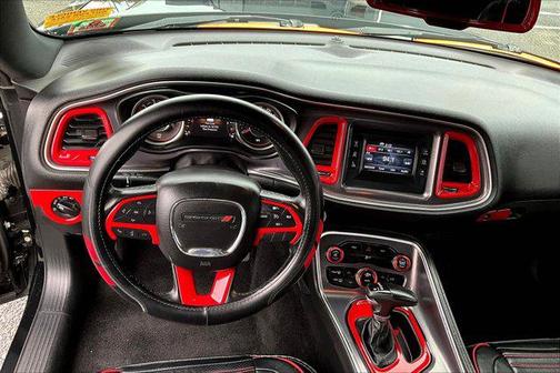 2015 Dodge Challenger SXT