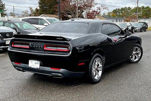 2015 Dodge Challenger SXT