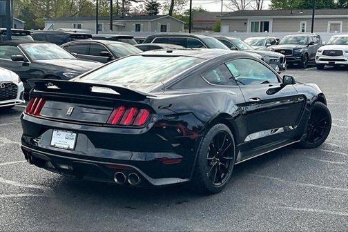 2019 Ford Shelby GT350 Base