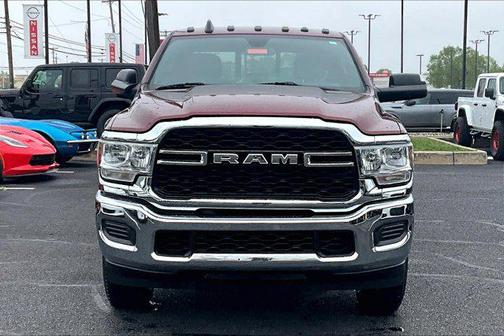 2022 RAM 2500 Tradesman Crew Cab 4x4 6'4' Box