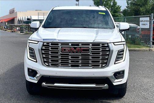 Summit White 2025 GMC Yukon Denali