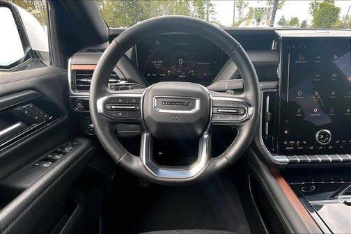 Summit White 2025 GMC Yukon Denali