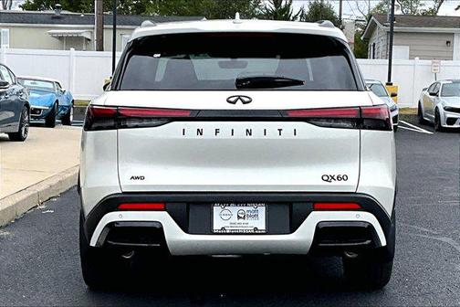 2025 INFINITI QX60 Luxe