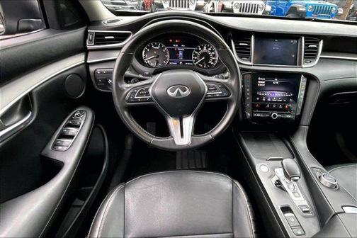 2022 INFINITI QX50 LUXE AWD