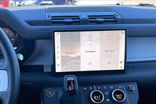 2025 Land Rover Defender 110 P300