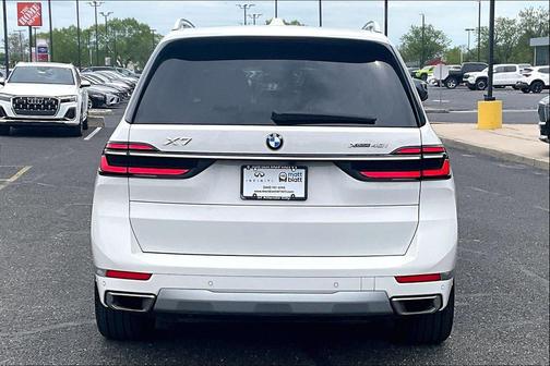 White 2026 BMW X7 xDrive40i