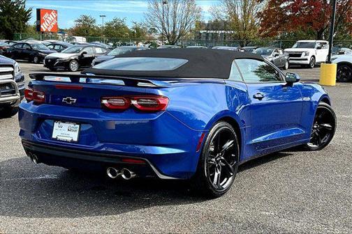 2023 Chevrolet Camaro RWD Convertible LT1