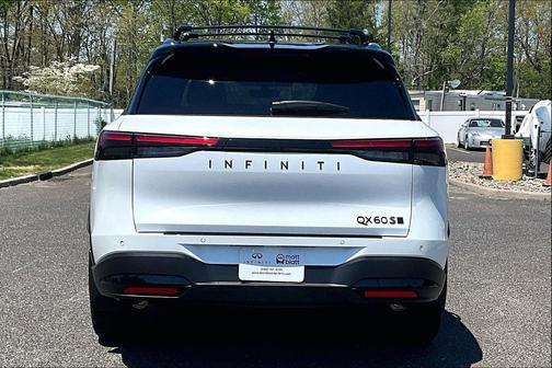 Radiant White/Black Obsidian 2026 INFINITI QX60 SPORT AWD