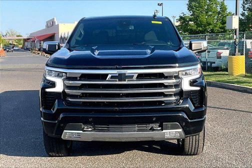 Black 2024 Chevrolet Silverado 1500 High Country
