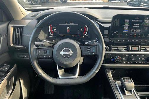2023 Nissan Pathfinder Platinum 4WD