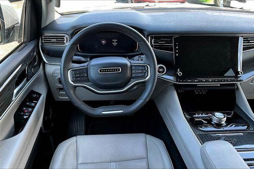 2022 Jeep Wagoneer Series III 4x4