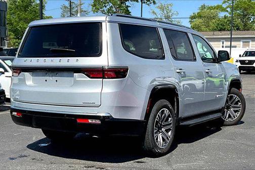 2022 Jeep Wagoneer Series III 4x4