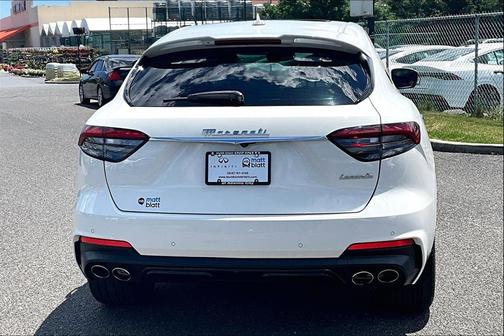 2023 Maserati Levante Modena