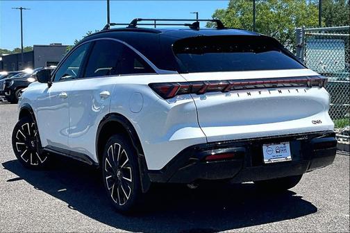 Radiant White/Black Obsidian 2027 INFINITI QX65 AUTOGRAPH