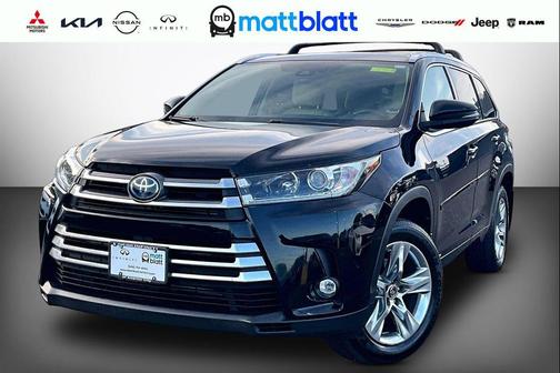 Midnight Black Metallic 2019 Toyota Highlander Hybrid Limited
