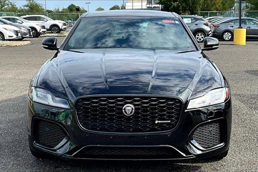 2022 Jaguar XF R-Dynamic SE P300 AWD Automatic