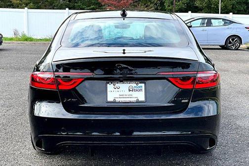 2022 Jaguar XF R-Dynamic SE P300 AWD Automatic