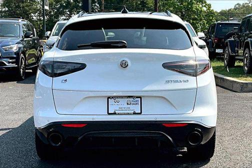 2024 Alfa Romeo Stelvio Veloce AWD