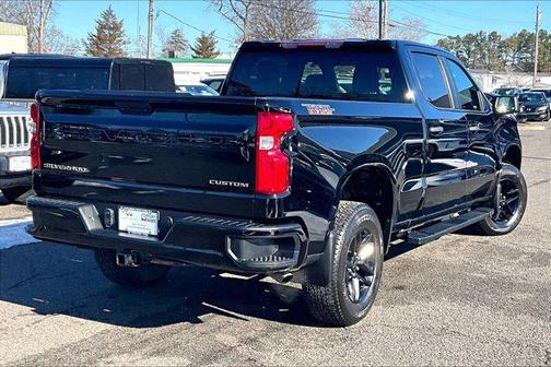 2022 Chevrolet Silverado 1500 Custom Trail Boss