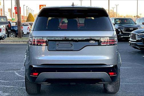2021 Land Rover Discovery P300 S R-Dynamic