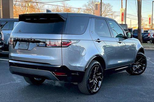 2021 Land Rover Discovery P300 S R-Dynamic