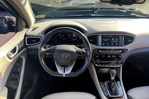 2019 Hyundai IONIQ Plug-In Hybrid Base