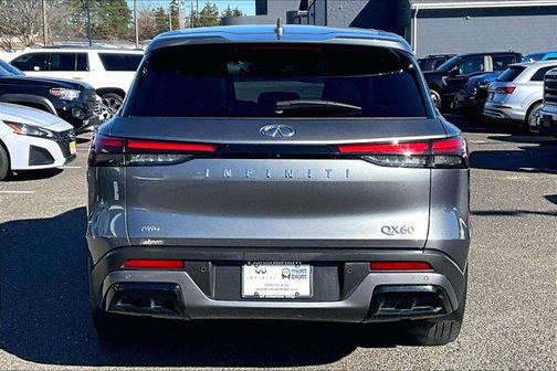 2022 INFINITI QX60 Pure