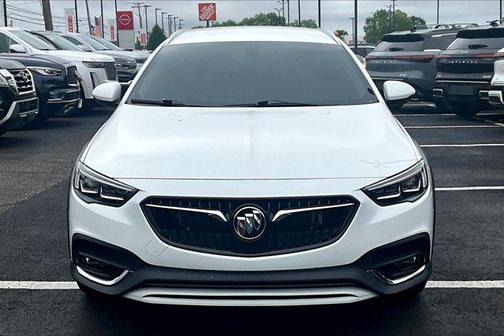 2019 Buick Regal TourX AWD Essence