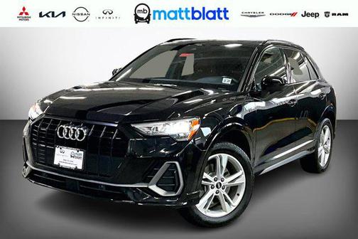 2022 Audi Q3 45 S line Premium