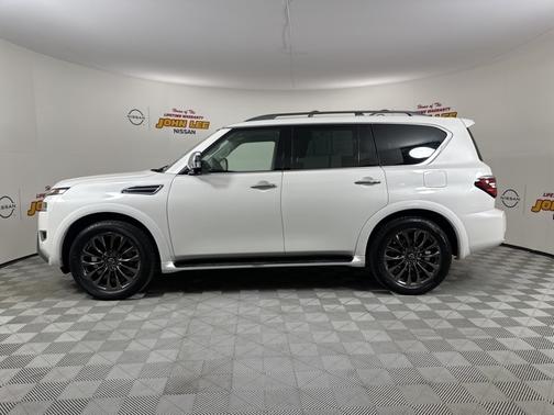 2023 Nissan Armada Platinum