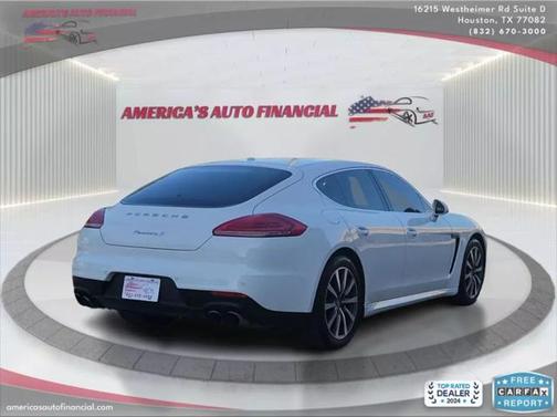 2015 Porsche Panamera 4