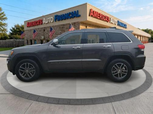 Granite Crystal Metallic Clearcoat 2018 Jeep Grand Cherokee Limited
