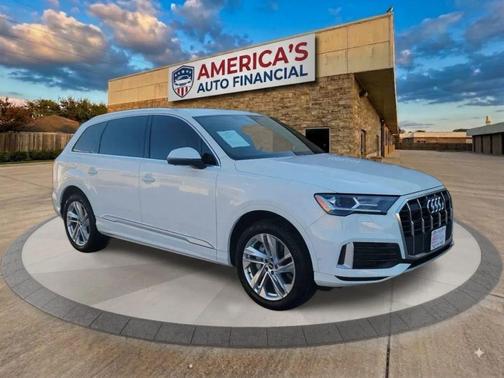 Carrara White 2021 Audi Q7 45 Premium Plus