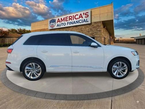 Carrara White 2021 Audi Q7 45 Premium Plus