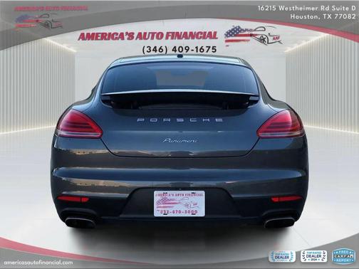 2015 Porsche Panamera 4