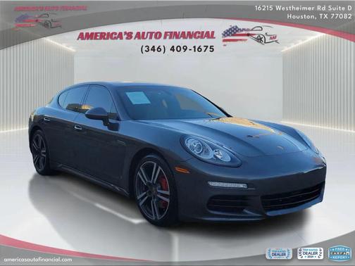 2015 Porsche Panamera 4
