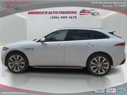 Fuji White 2018 Jaguar F-PACE S