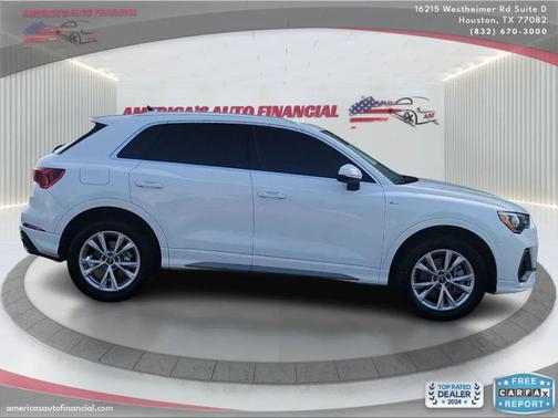 2022 Audi Q3 45 S line Premium