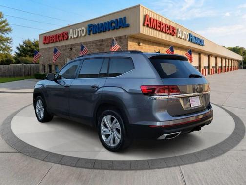 Gray 2021 Volkswagen Atlas SE w/Tech Pkg Sport Utility 4D