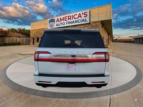 Pristine White 2020 Lincoln Navigator Reserve