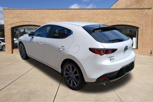 2025 Mazda Mazda3 FWD w/Preferred Package