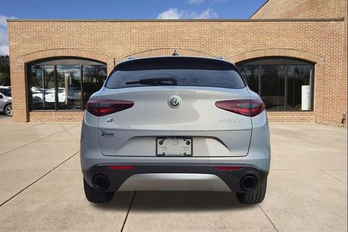 2022 Alfa Romeo Stelvio Ti