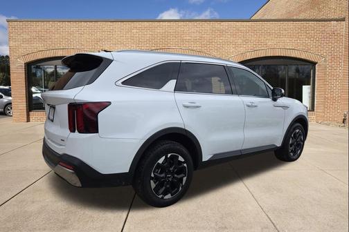 2024 Kia Sorento S