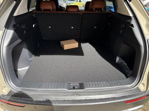 Zircon Sand Metallic 2026 Mazda CX-50 2.5 Turbo Meridian Edition