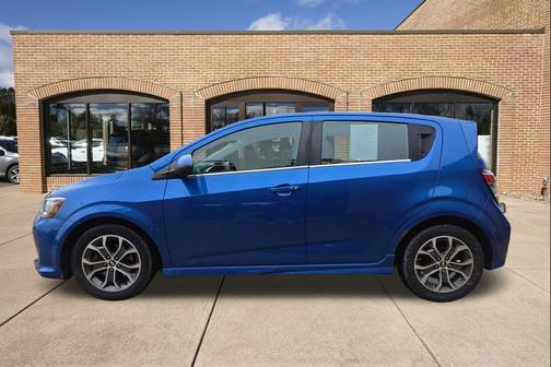 2017 Chevrolet Sonic LT