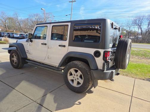 2016 Jeep Wrangler Unlimited Sport