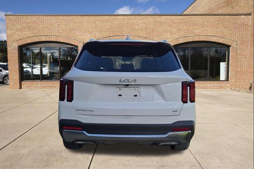 2024 Kia Sorento S