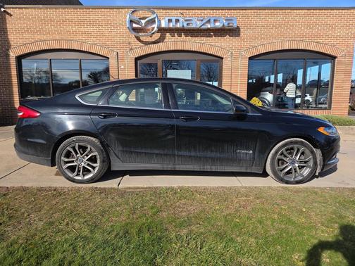 2017 Ford Fusion Hybrid SE