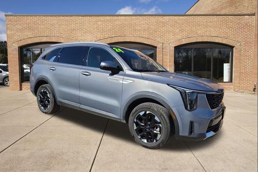 2024 Kia Sorento S